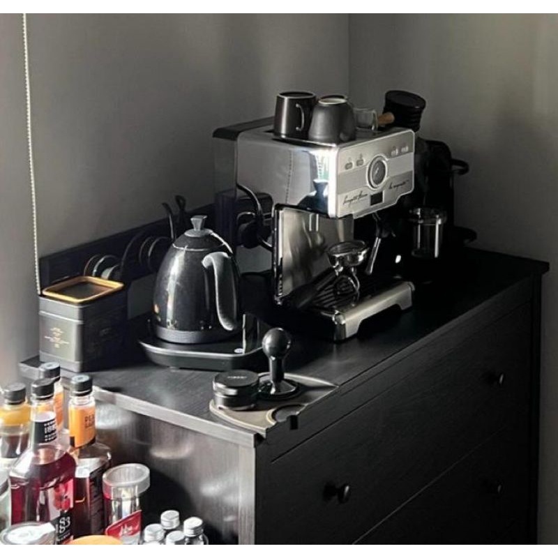 satu set mesin kopi