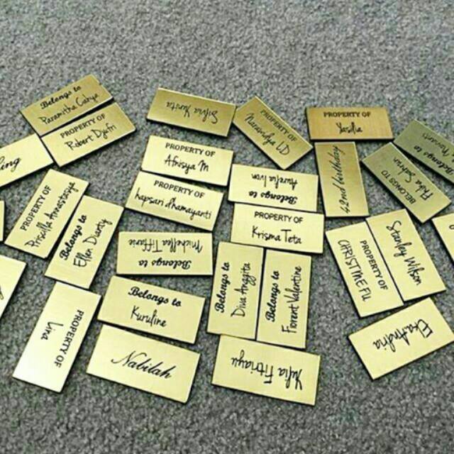 

Name tag / Plat nama (bisa custom ukuran dan tulisan)