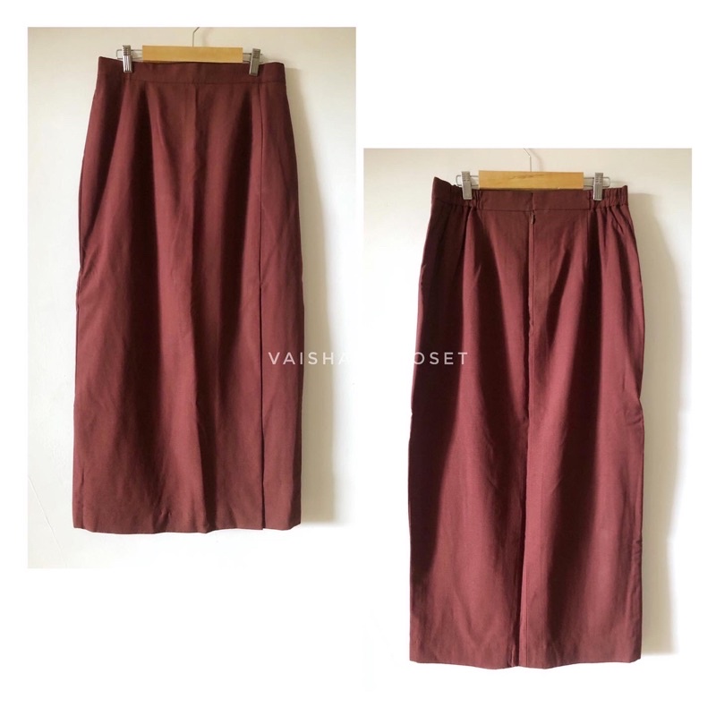 PRELOVED Rok Panjang Polos Merah Bata WB047