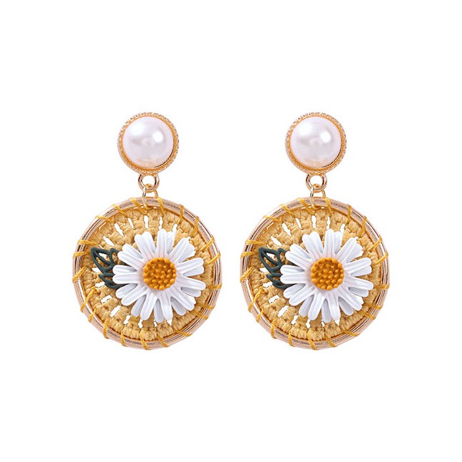 LRC Anting Tusuk Fashion Gold Alloy Pearl Rope Braided Flower Earrings F99642