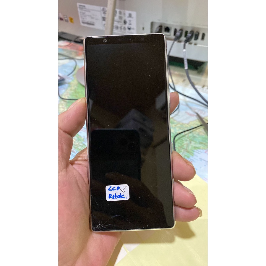 DI JUAL SEMUA HANDPHONE RUSAK SONY XPERIA IPHONE DAN LAIN LAIN.-X 5 RETAK KACA
