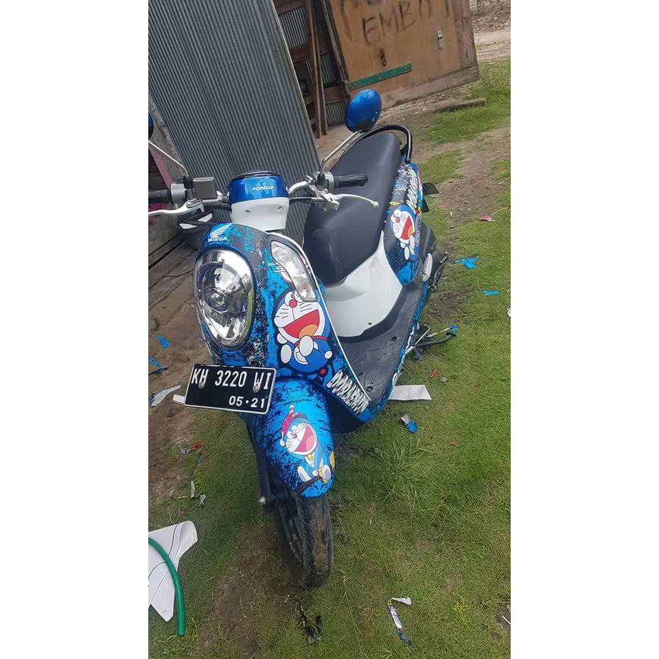  Gambar  Motor  Scoopy  Modif Doraemon  impremedia net