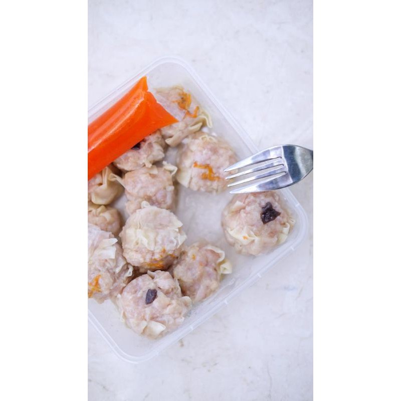 

Siomay Dimsum Momy Mooi