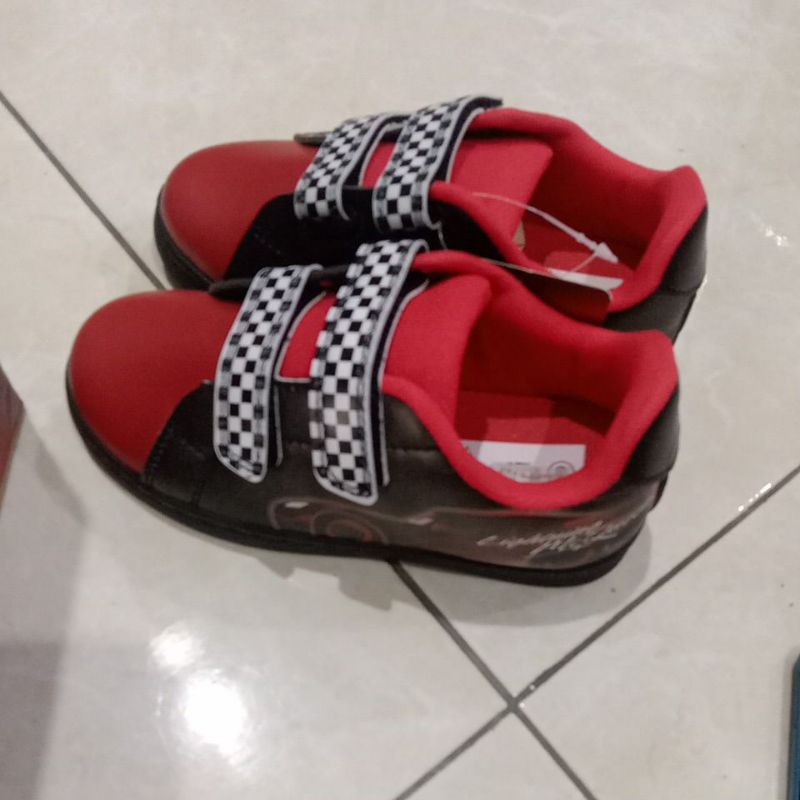 sepatu Disney Pixar Cars CA5002410BLK
