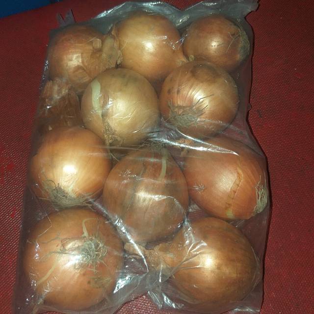 

Bawang bombay