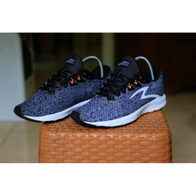 Sepatu Running Specs Road King 3 size 41