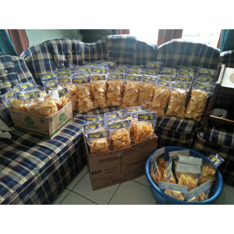 

KERIPIK KENTANG MANOHARA