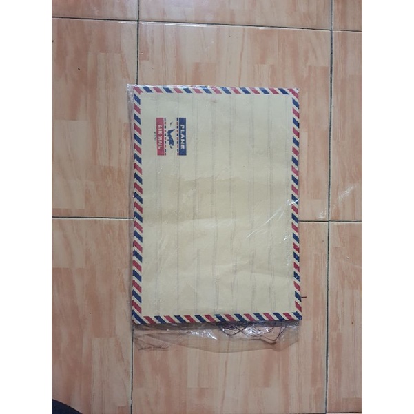 

Amplop Coklat Bergaris dan Bertali Kertas Map Coklat