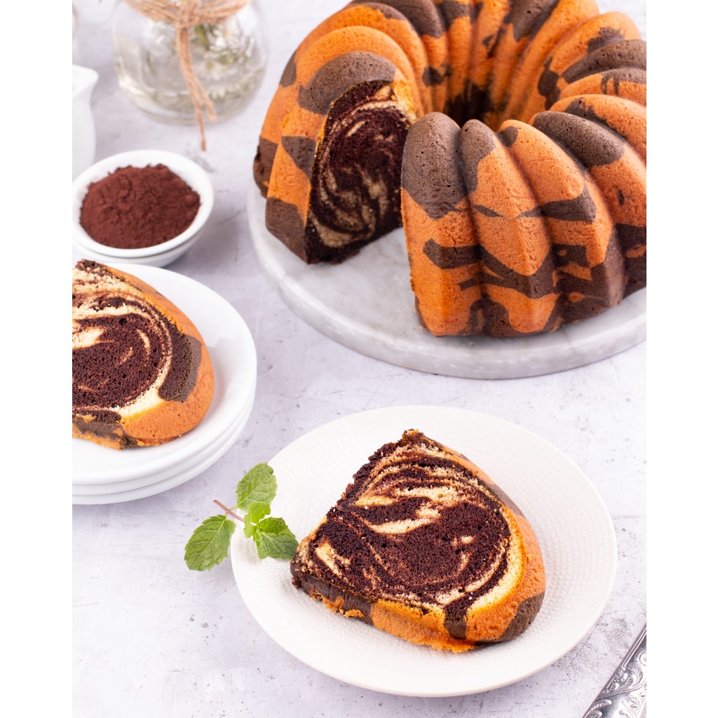 

Marble Cake Whole Premium