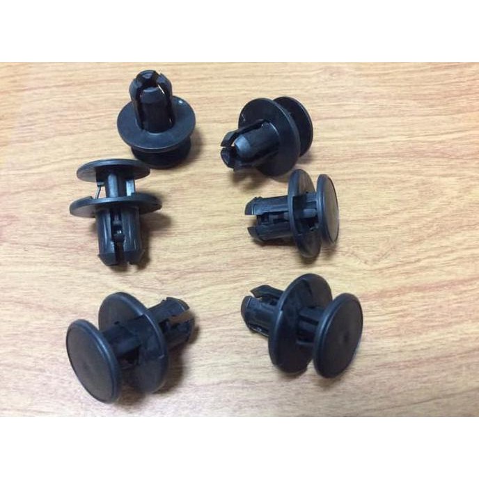 KANCING KLIP BEMPER HONDA MOBILIO / HRV / BRIO / SATYA