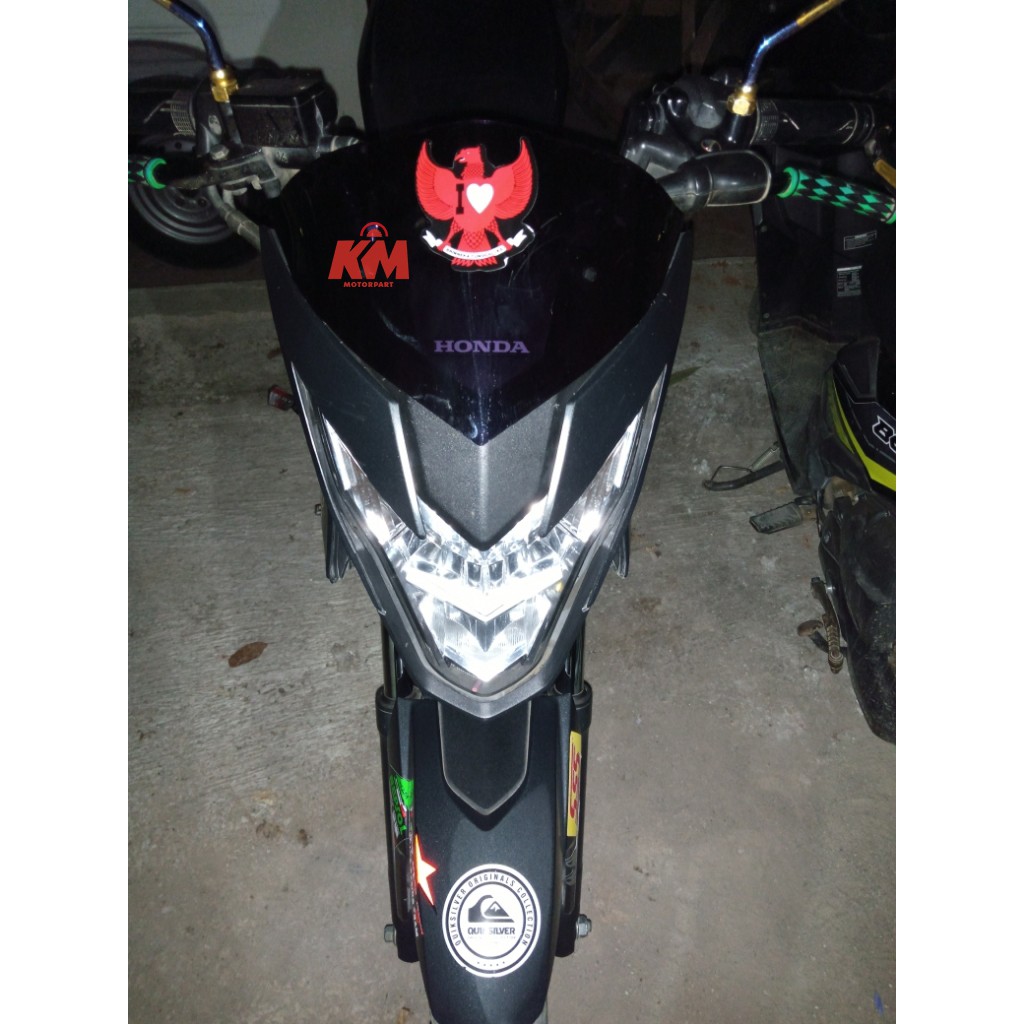 Visor Windshield cb 150r Hitam dan Bening Tebal 3 mm Bahan Kaca Mika Akrilik