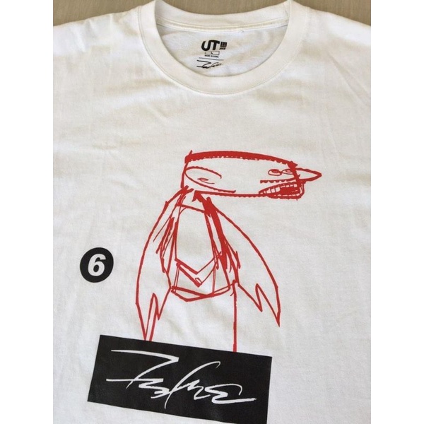 kaos uniqlo x futura lab