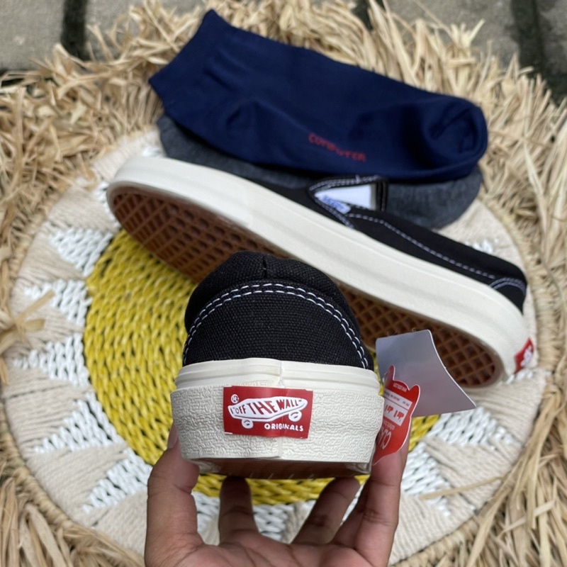 Vans slip on hitam putih OG Waflle DT Import quality