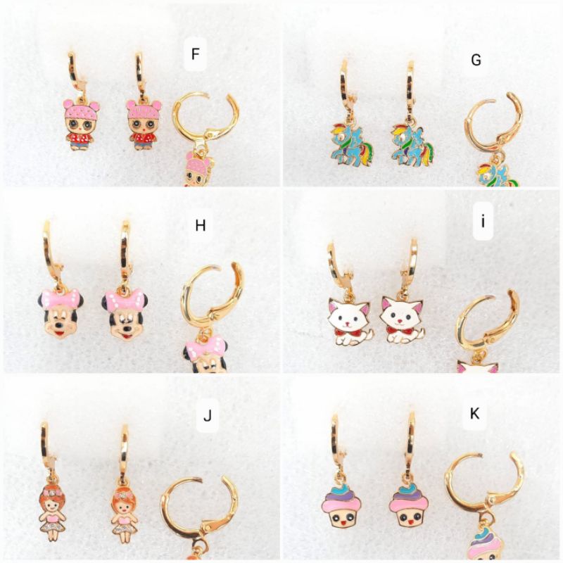 Anting anak karakter