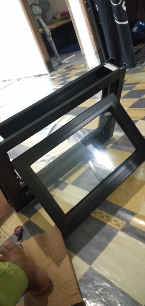 Jendela Boven Aluminium 60x40