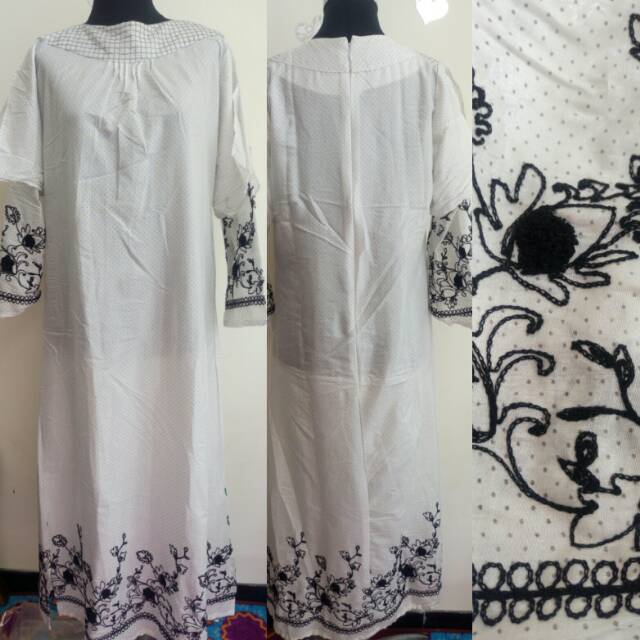 Busana Muslimah Gamis Almia Bordir Putih Umroh