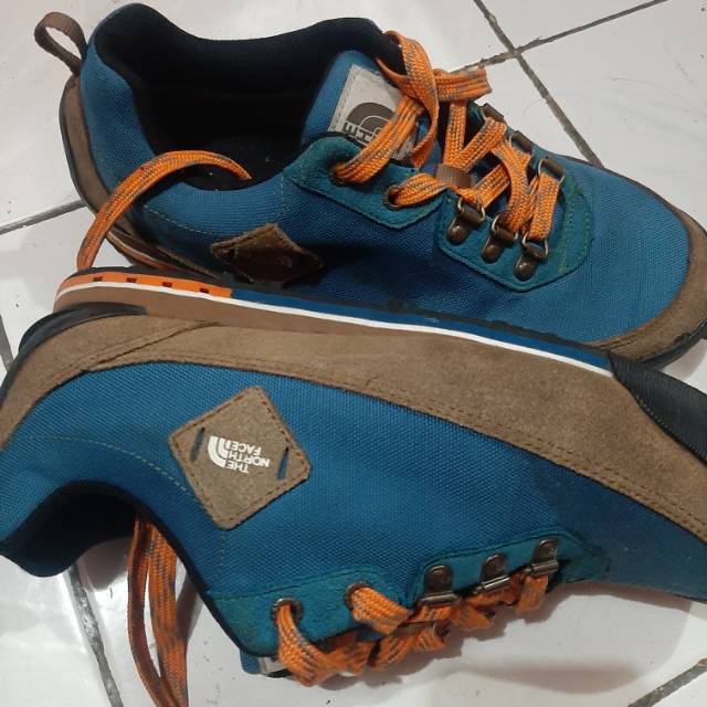 Sepatu outdor THE NORT FACE