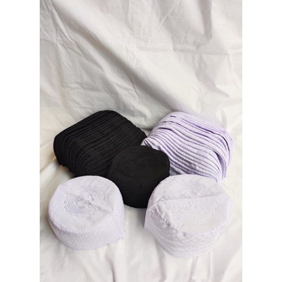 Peci haji peci Madinah satu kodi (20 pcs) Songko haji Songko hitam putih