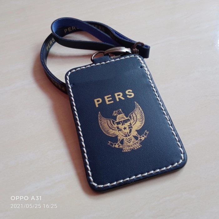 

Murah Tali Gantungan Name Tag Id Card Pers Navy Murah