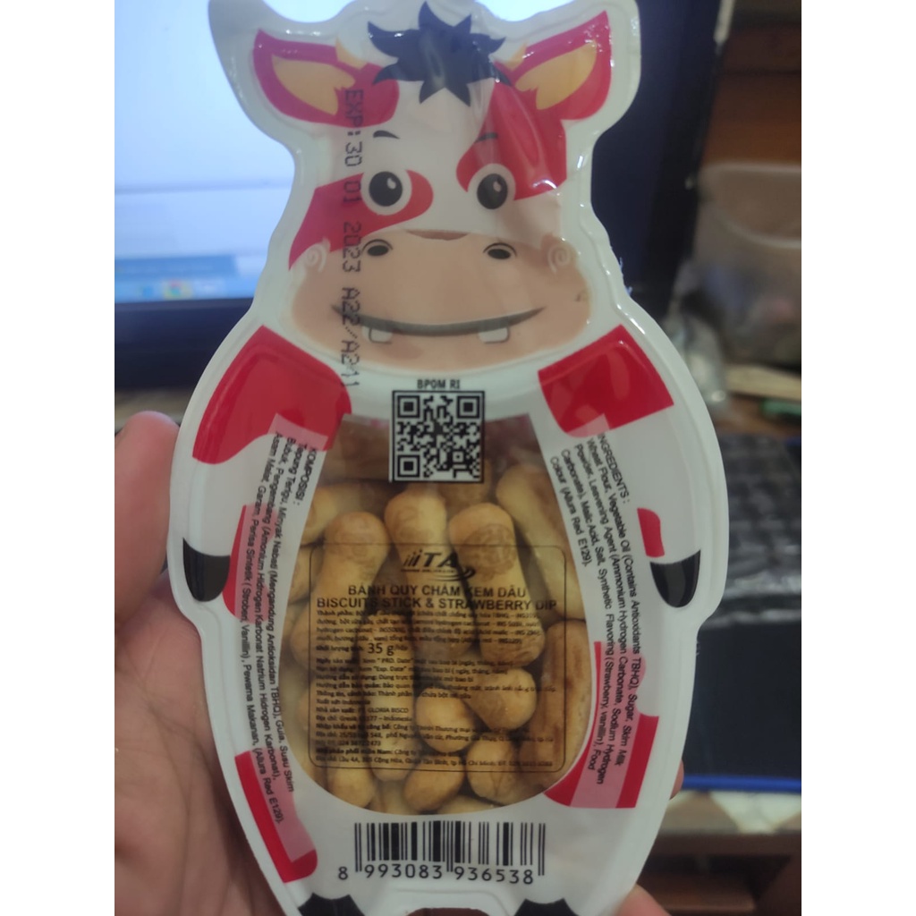 

Biskuit Stick Sapi Stroberi 28 Gram isi 5 Pcs