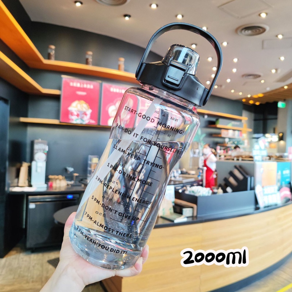 Botol Minum Traveling Bening 2 Liter Free Sticker 2D BPA FREE