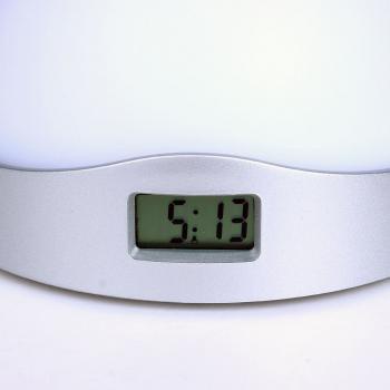 Proyektor Lampu Tidur Cahaya Bintang dengan Jam Alarm / Lampu Tidur Alarm Lampu Tidur Aesthetic Proyektor / Lampu Tidur Proyektor Bulan Bintang / Lampu Tidur Proyektor Murah Aesthetic Menarik / Lampu Tidur Minimalis Lampu Tidur Cahaya Bintang Keren Mini