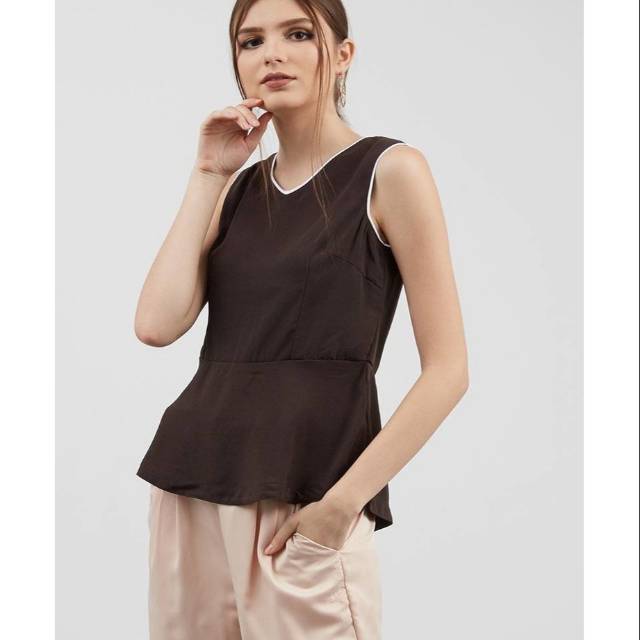 

Berrybenka Label Dayle Pipe Top ready uk. M