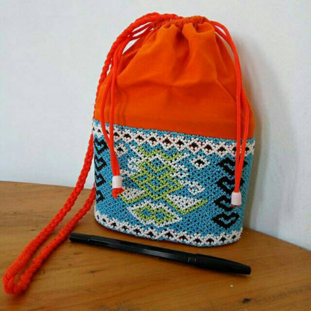 Tas etnik manik Kalimantan