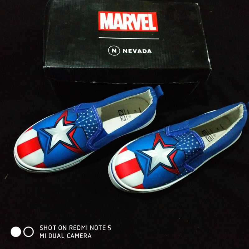 Sepatu Anak Marvel