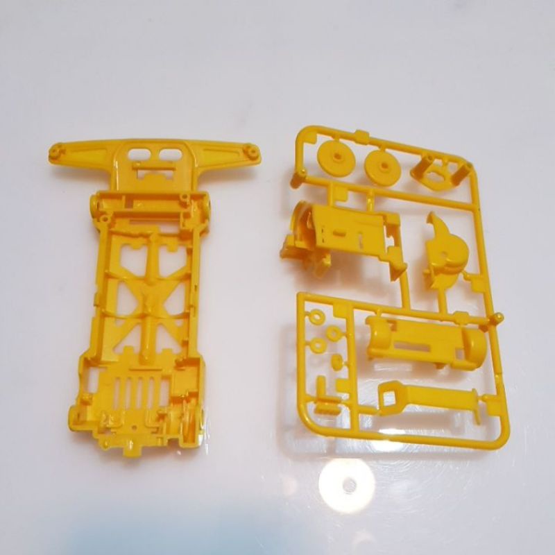 mini 4wd chasis zero yellow made in taiwan