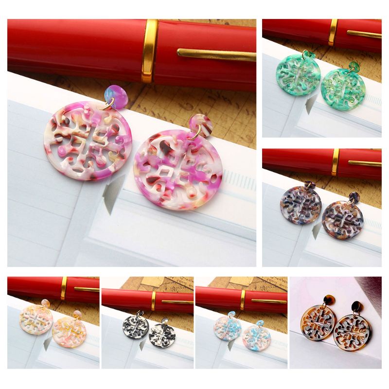 Siy Anting Tusuk Gantung Bahan Resin Desain Bunga Gaya Vintage Untuk Wanita