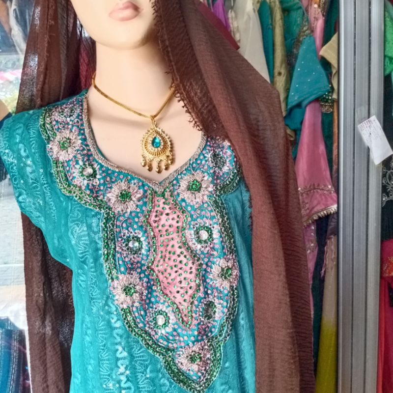 Baju india anarkali india hijau emas mewah bling2