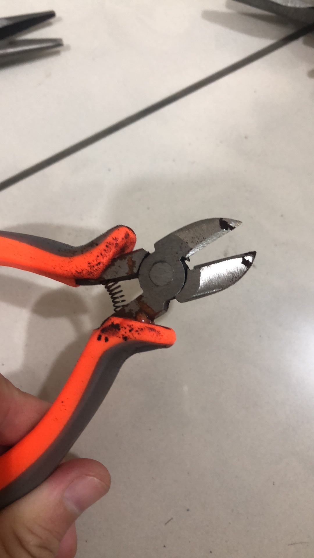 Mg Tang Potong Mini 4,5 Inch Freed / Cutting Pliers 4,5 Cutting