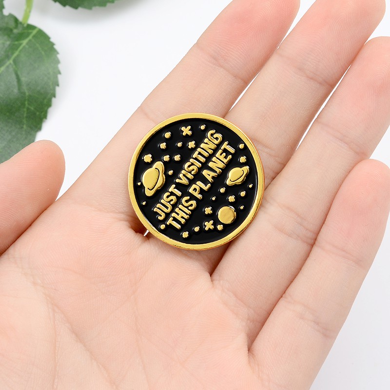 Bros Pin Desain Planet Luar Angkasa Just Visiting This Untuk Hadiah