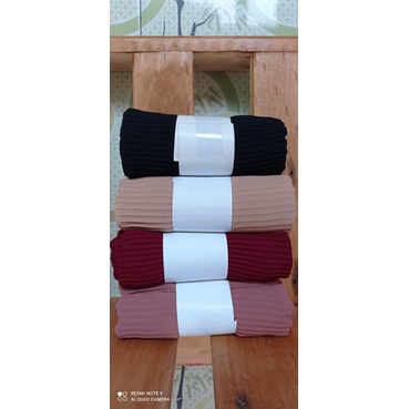 Hijab pashmina plisket premium//pashmina Terlaris bahan ceruty babydoll