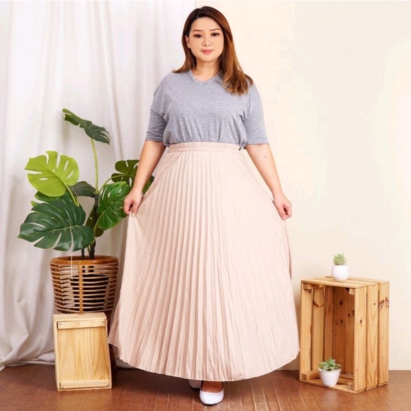 Rok Plisket Jumbo size XXL Warna Cream