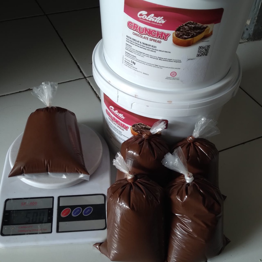 

colatta crunchy repack / kiloan / curah 1000 gram