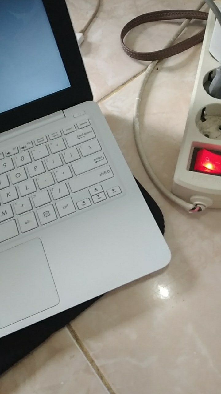 Glue Gun Tembak Mini Ei2