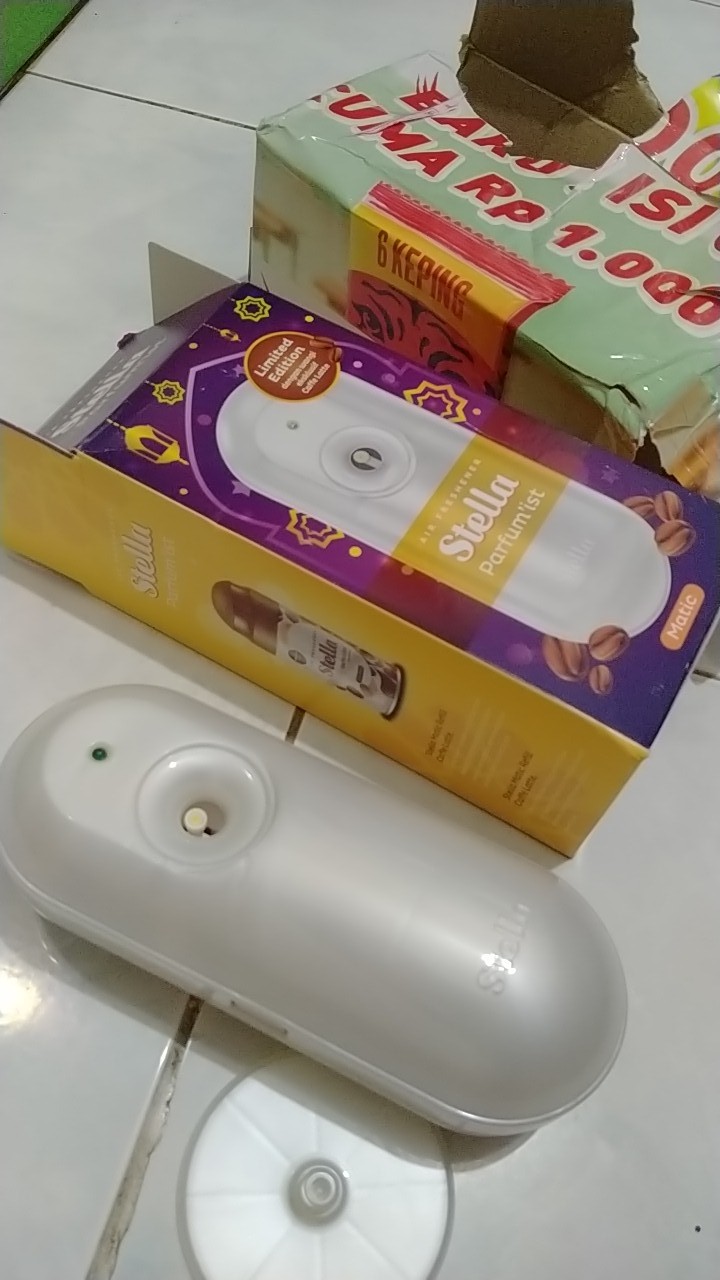 Stella Matic Alat Parfum Putih Free Refill