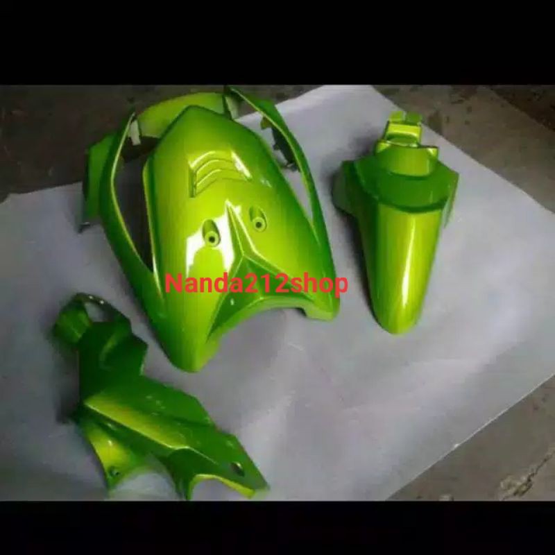 Cover body bagian depan beat karbu hijau