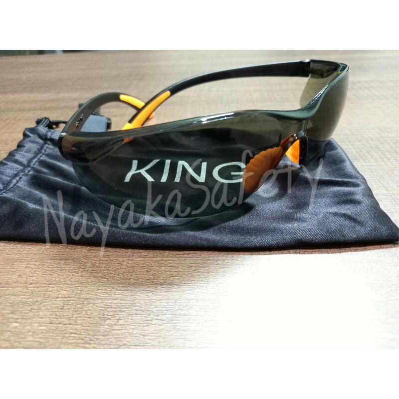 Kacamata Safety Black Smoke King / Kacamata Kerja Hitam Tipis Bersepeda Kerja King