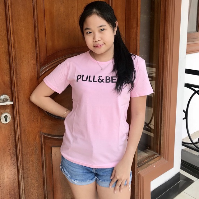 T-shirt / kaos cewek / baju wanita / kaos pull and bear cewek / baju pull and bear pink