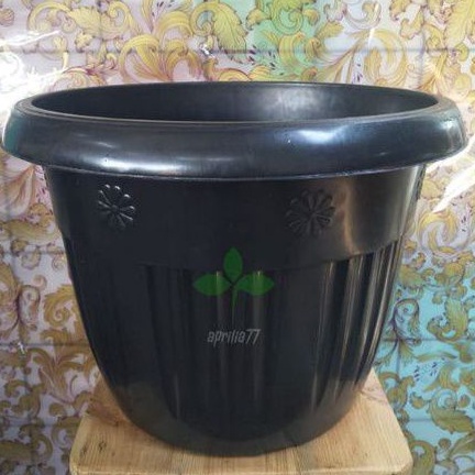 POT TANAMAN BESAR-POT BUNGA HITAM 40 Kuping