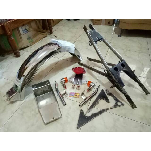 PAKET EKONOMIS BODY BELAKANG CB100 C125 SET A