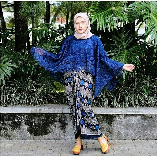 1SET CAPE BRUKAT DAN ROK LILIT MEWAH GLITTER/CAPE KEBAYA MODERN/BATIK COUPLE/BAJU WISUDA LAMARAN RUMAH KEBAYA BANDUNG RUMAH SONGKET BANDUNG