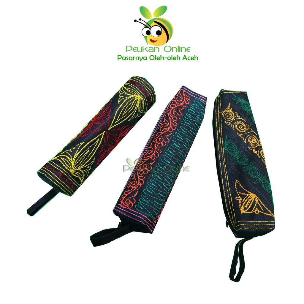 

Kotak Pensil Aceh / Souvenir Aceh Dompet Pensil