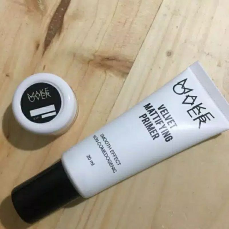 

MakeOverPurifiyingMaskShareInJar5mg