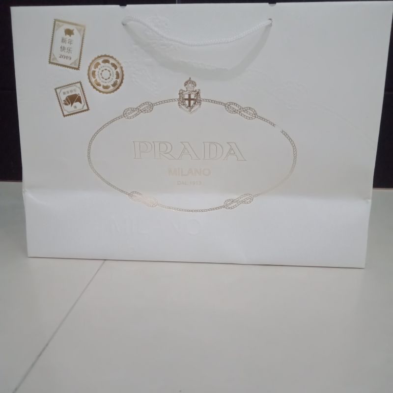 taskertas prada milano