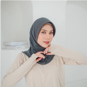 HIJAB BERGO SPORT/ HIJAB SPORTY KEKINIAN/ HIJAB INSTAN / HIJAB SPORTY INSTAN BISA COD-ABU TUA