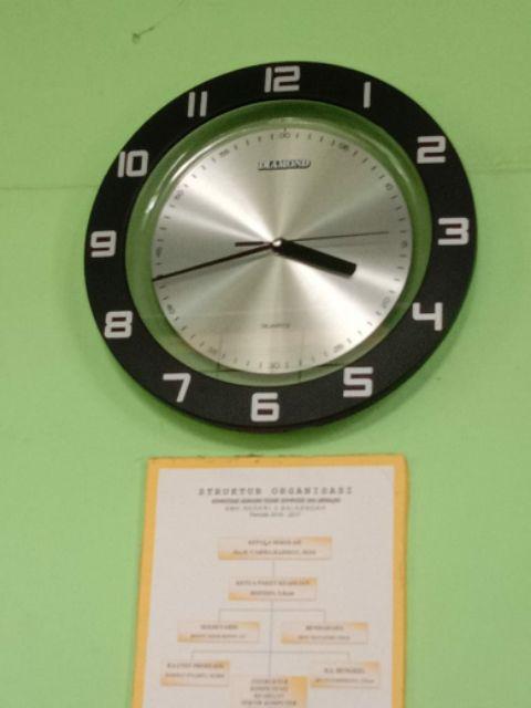 Jam Dinding Diamond - Modern Glass Style - Black